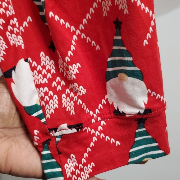Christmas ๐ Pajama Set - Picture 6 of 12